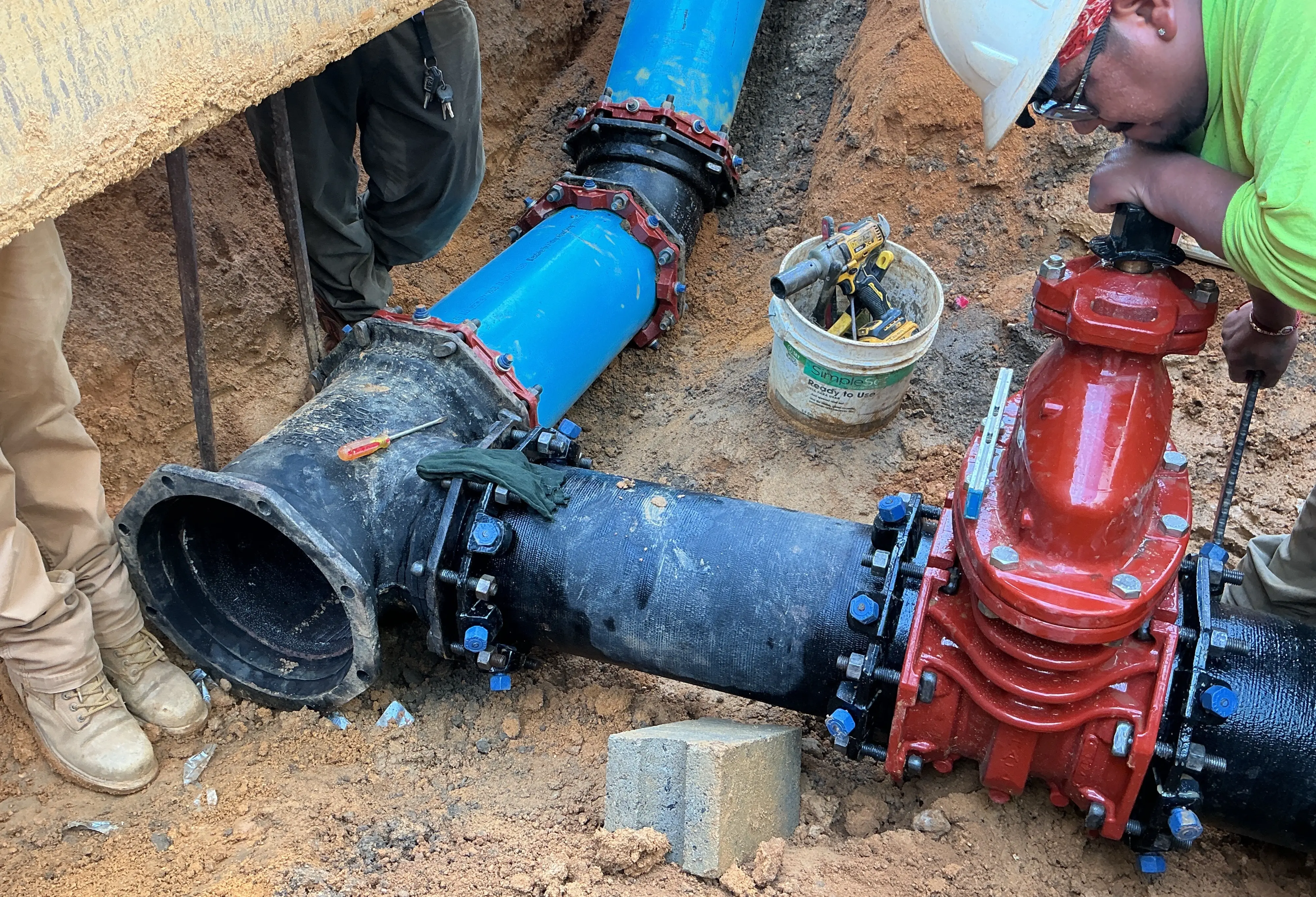 WATERLINE INSTALLATION - Professional construction services